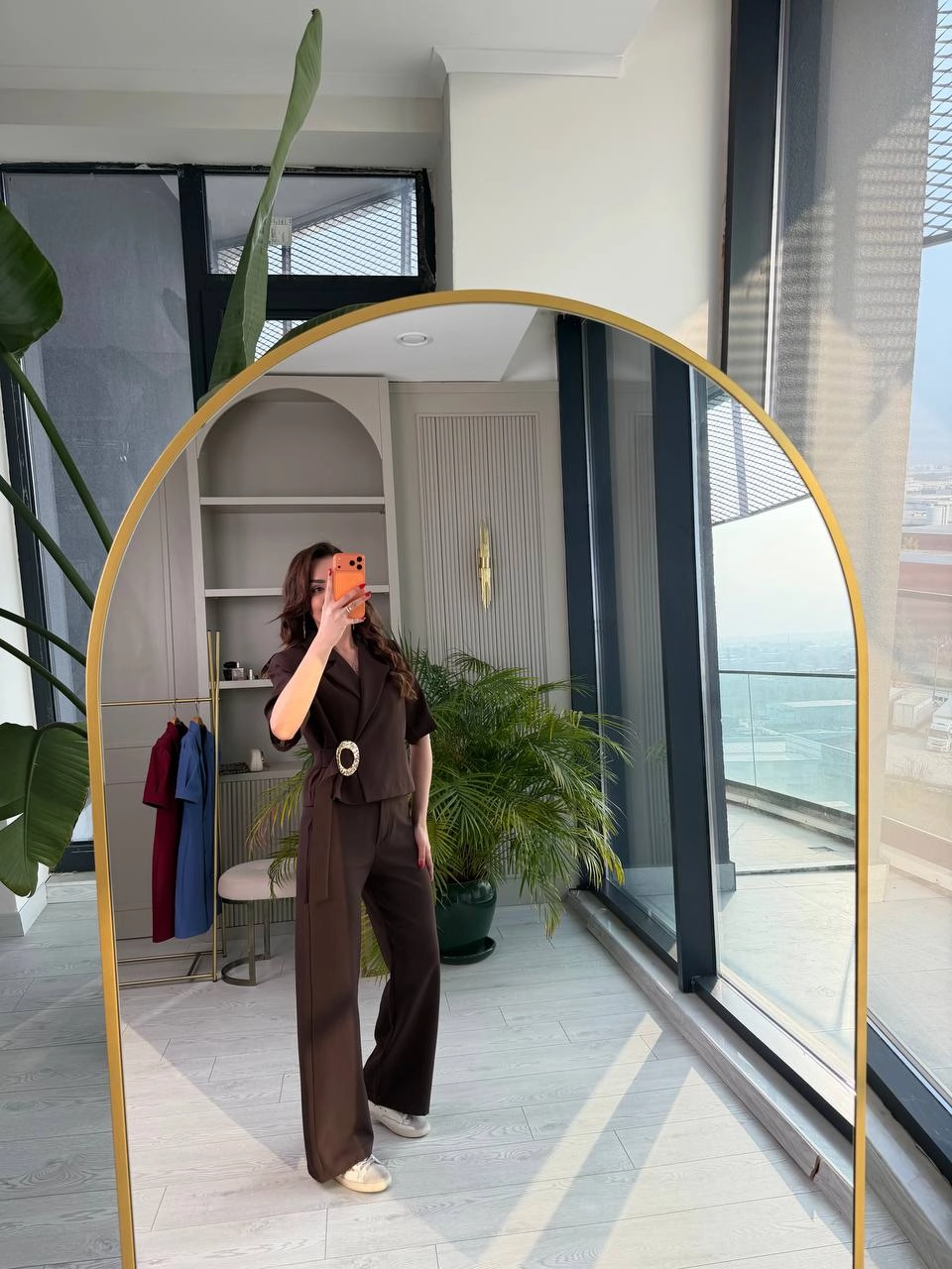 Tasarım%20Kahverengi%20toka%20detay%20ceket%20pantolon%20takım