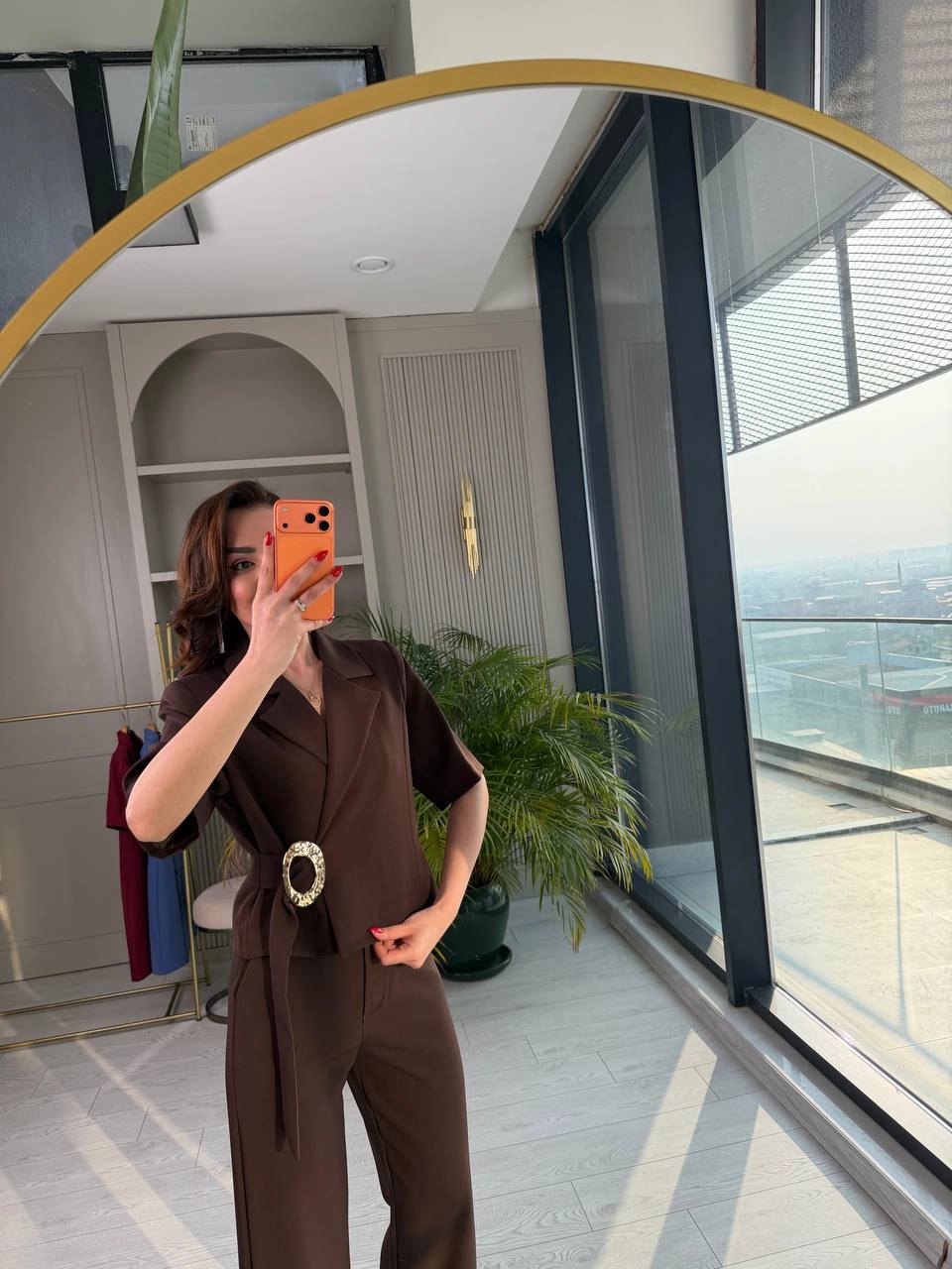 Tasarım%20Kahverengi%20toka%20detay%20ceket%20pantolon%20takım