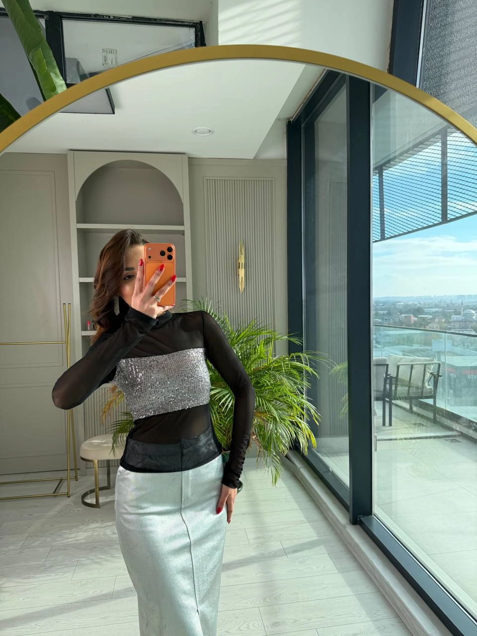 Gri%20Payet%20Detaylı%20Tül%20Bluz