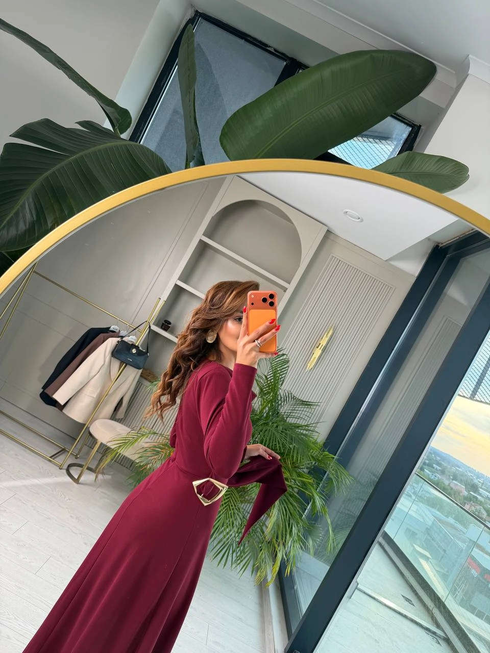 Bordo%20Degaje%20Yaka%20Bel%20Detay%20Krep%20Kumaş%20Elbise