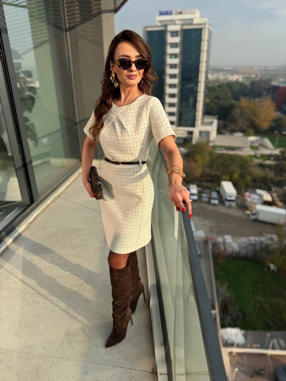 Ekru%20Kemerli%20Lüks%20Kalite%20Tuvid%20Elbise