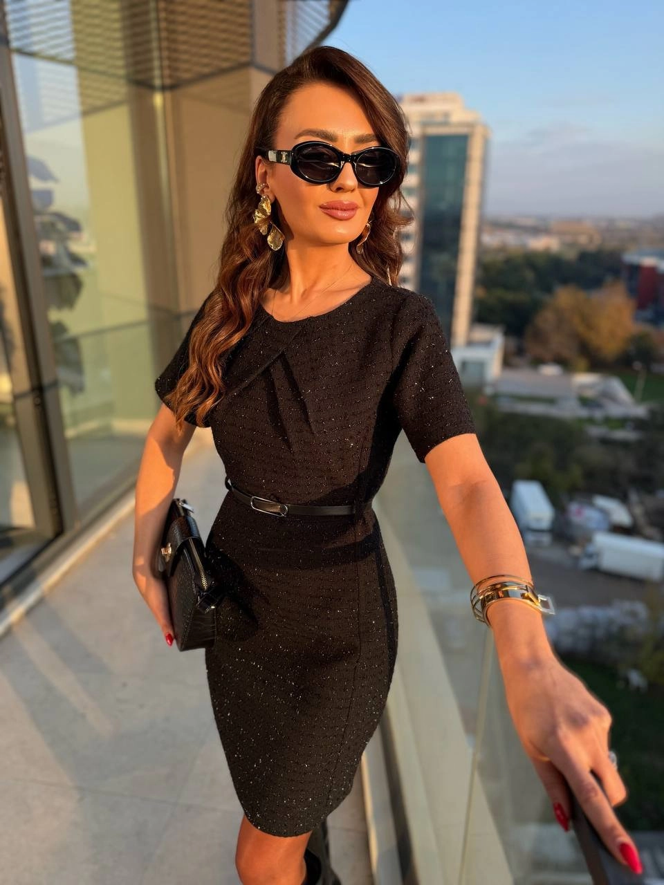 Siyah%20Kemerli%20Lüks%20Kalite%20Tuvid%20Elbise