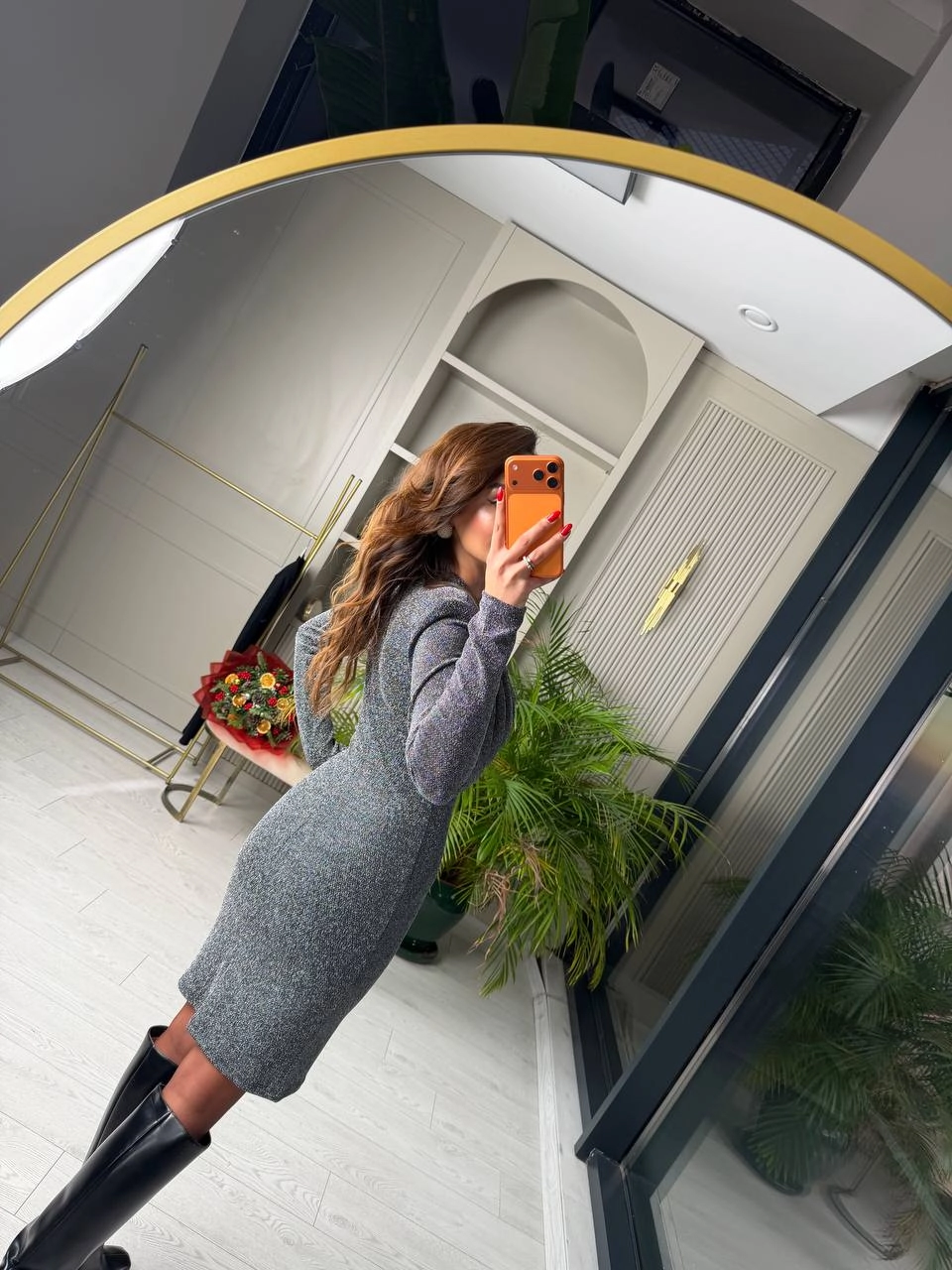 Gümüş%20Gri%20Degaje%20Yaka%20Likralı%20İthal%20Işıltılı%20Kumaş%20Elbise