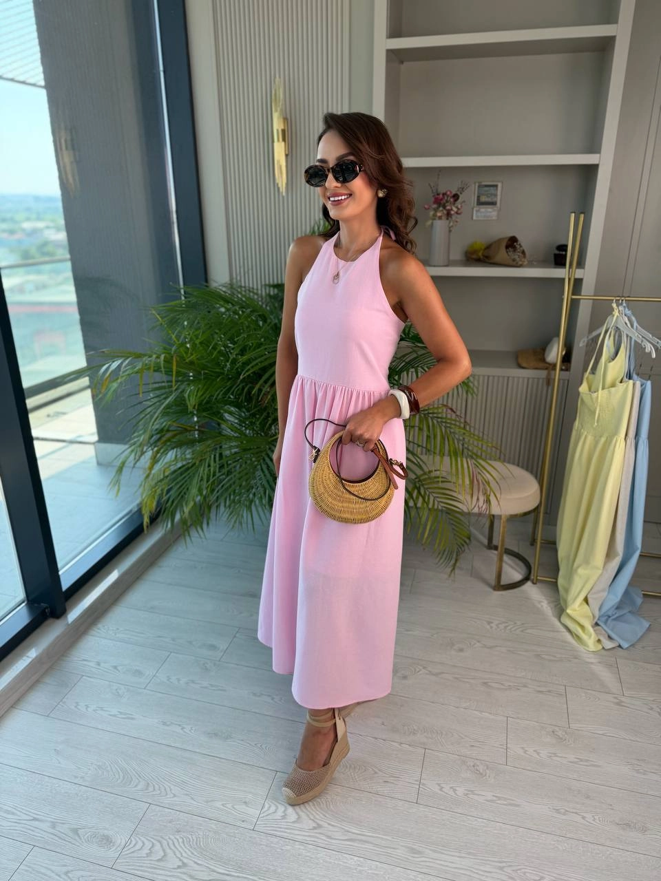 Pembe%20Boyundan%20Bağlamalı%20Astarlı%20Tok%20Keten%20Elbise
