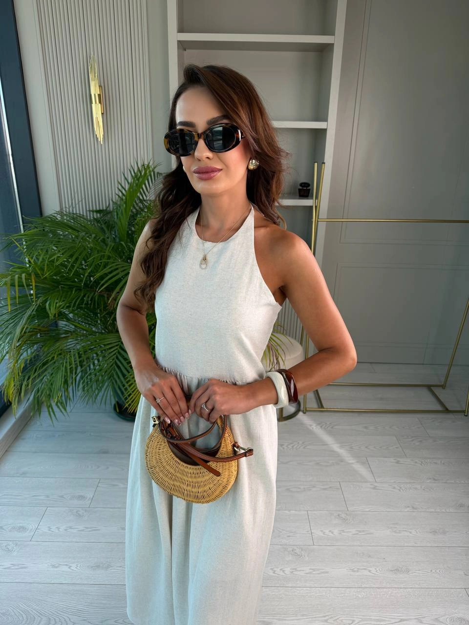 Natural%20Bej%20Boyundan%20Bağlamalı%20Astarlı%20Tok%20Keten%20Elbise