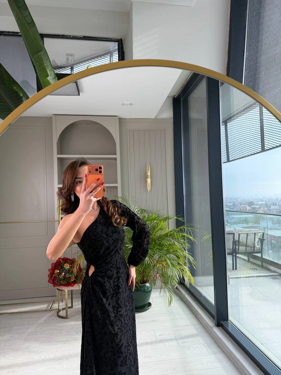 Tasarım%20Tek%20Kol%20Bel%20Detaylı%20Astarlı%20Flok%20Baskı%20Elbise