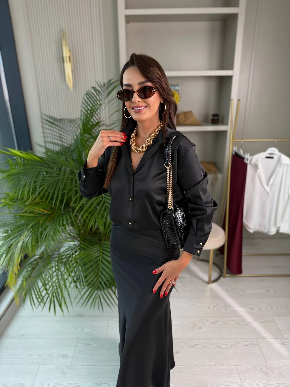 Siyah%20Gold%20Düğmeli%20Zara%20Tok%20Saten%20Gömlek