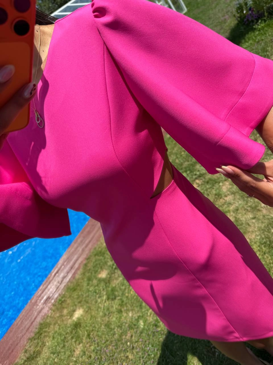 Pembe%20Bel%20Pencere%20Ve%20Kol%20Detaylı%20Double%20Atlas%20Kumaş%20Elbise