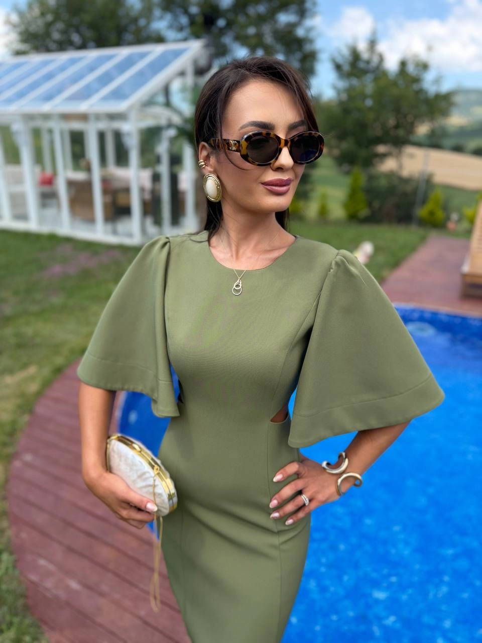 Haki%20Bel%20Pencere%20Ve%20Kol%20Detaylı%20Double%20Atlas%20Kumaş%20Elbise