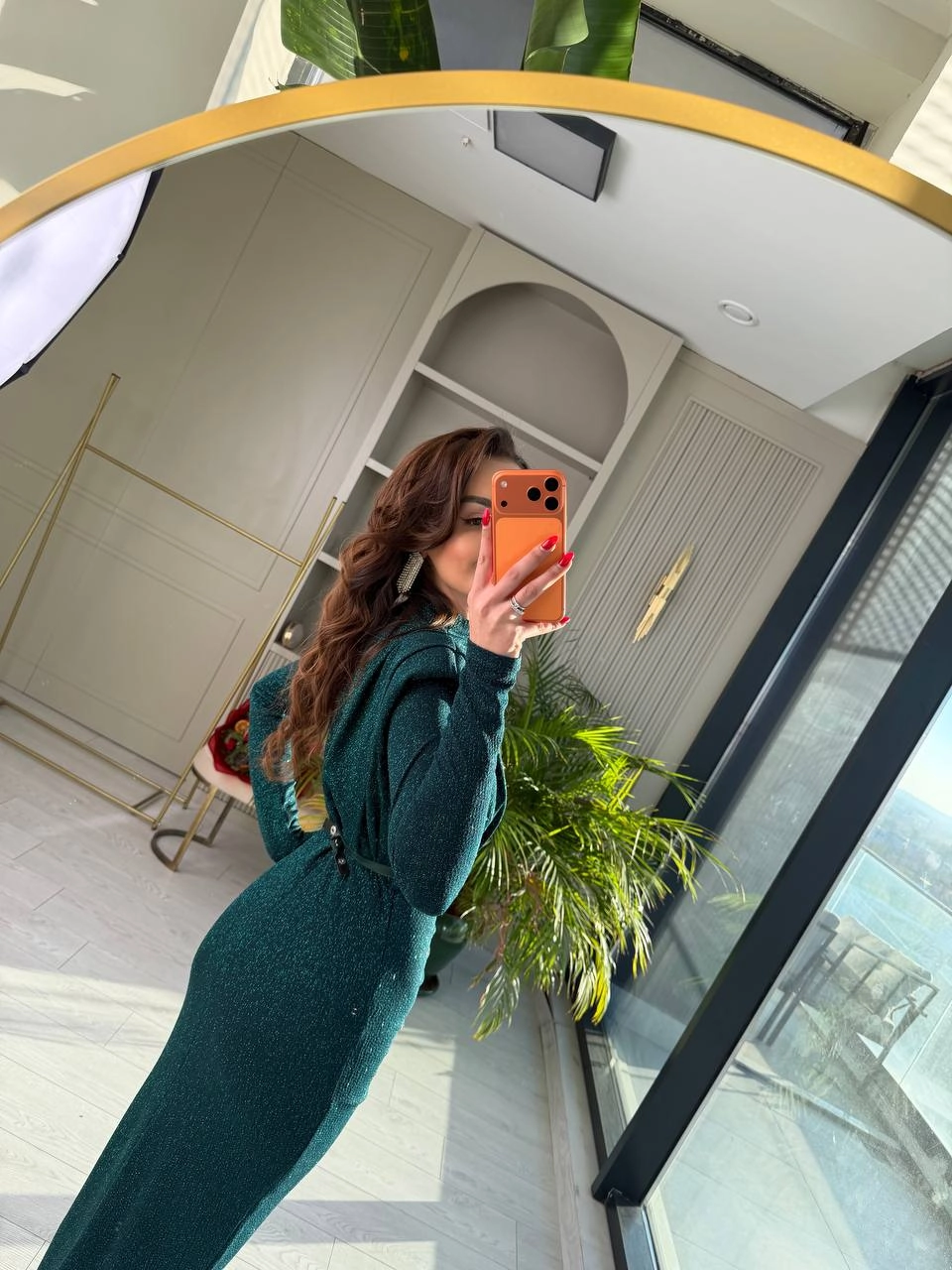 Zümrüt%20Yeşili%20Kemerli%20Drape%20Detay%20Astarlı%20Parıltılı%20Elbise