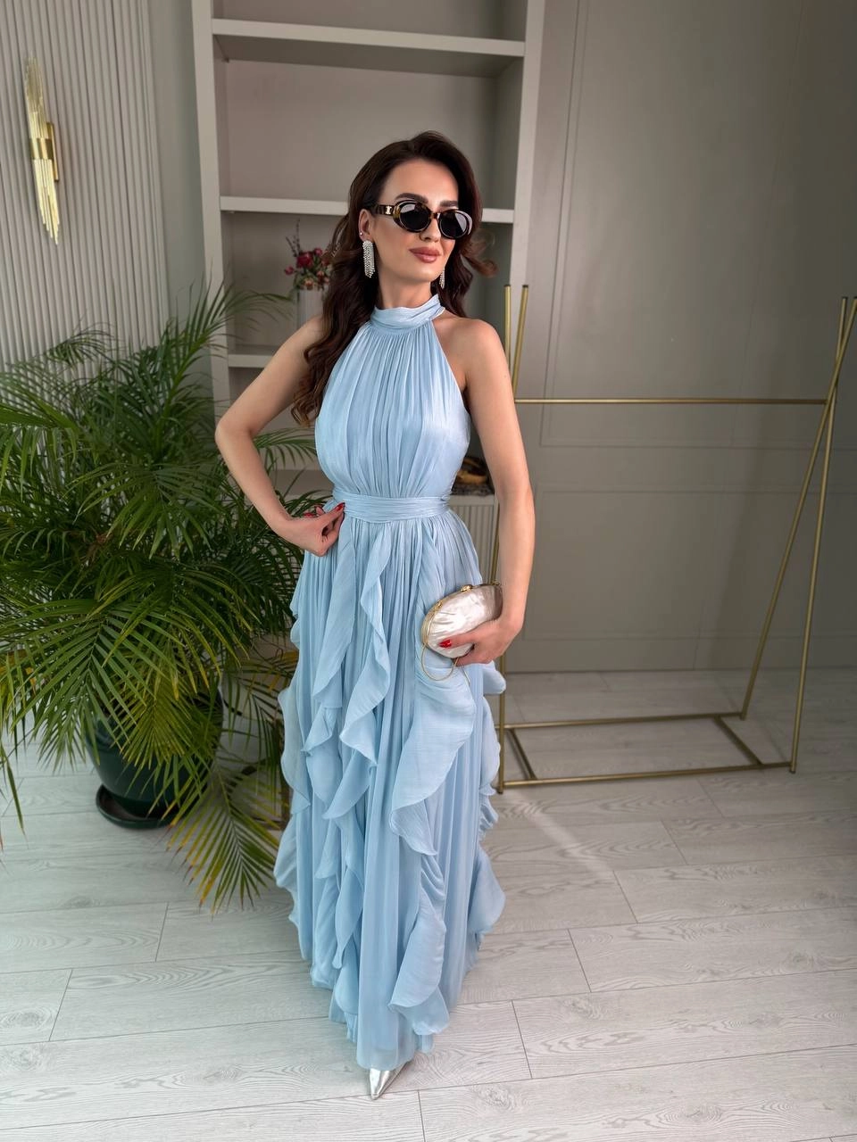 Tasarım%20Bebe%20Mavi%20Astarlı%20Halter%20Yaka%20İpekli%20Kumaş%20Elbise