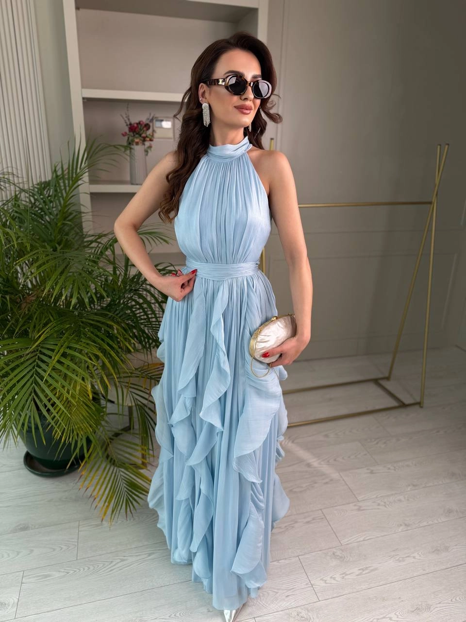 Tasarım%20Bebe%20Mavi%20Astarlı%20Halter%20Yaka%20İpekli%20Kumaş%20Elbise