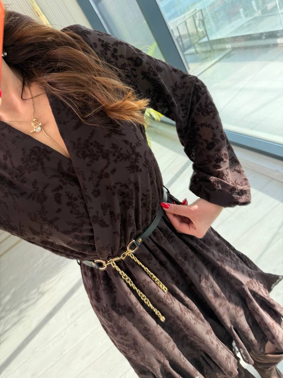 Kahverengi%20Kemeri%20Flok%20Baskılı%20Lüks%20Kalite%20Astarlı%20Şifon%20Elbise