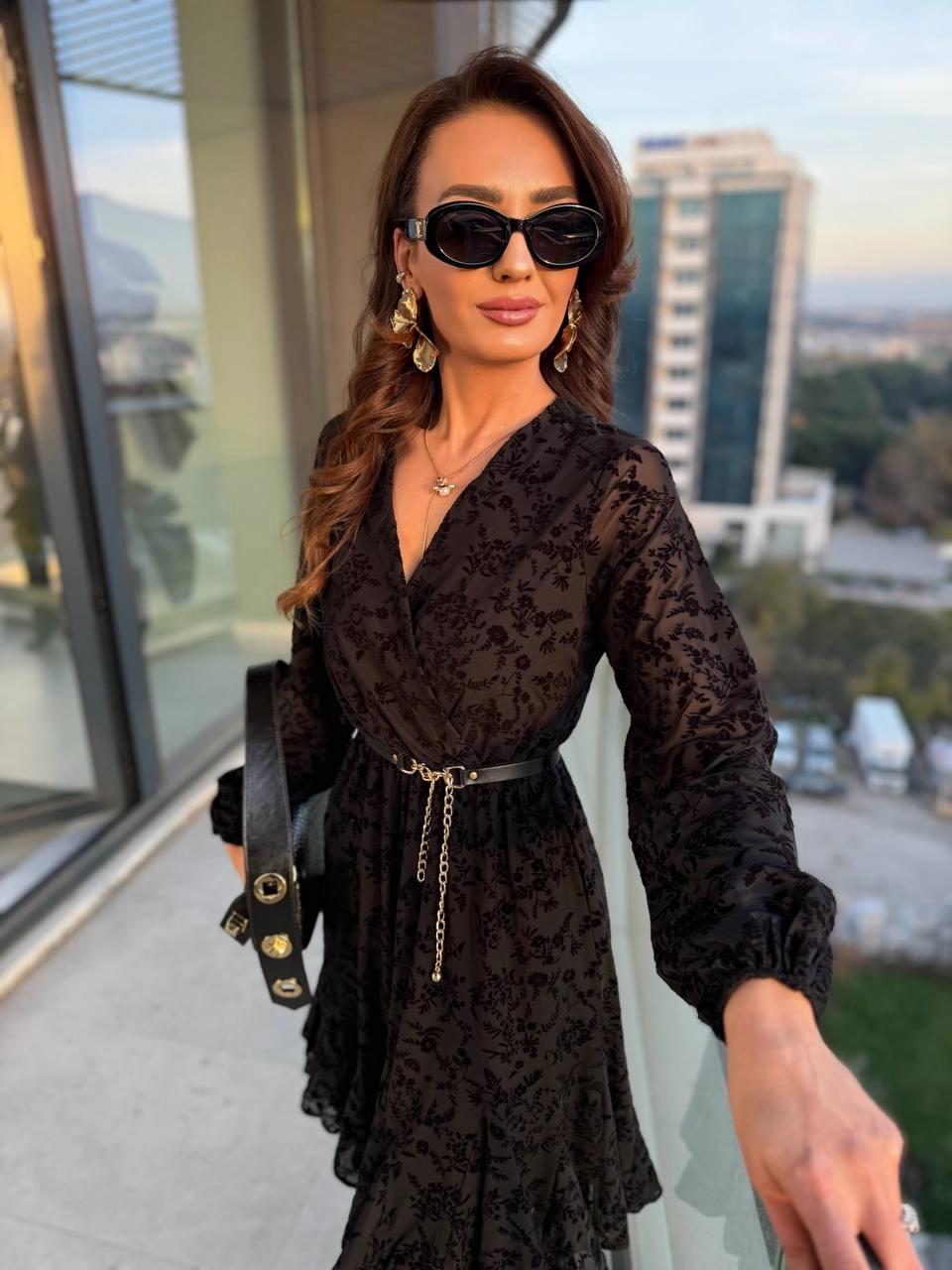 Siyah%20Kemeri%20Flok%20Baskılı%20Lüks%20Kalite%20Astarlı%20Şifon%20Elbise