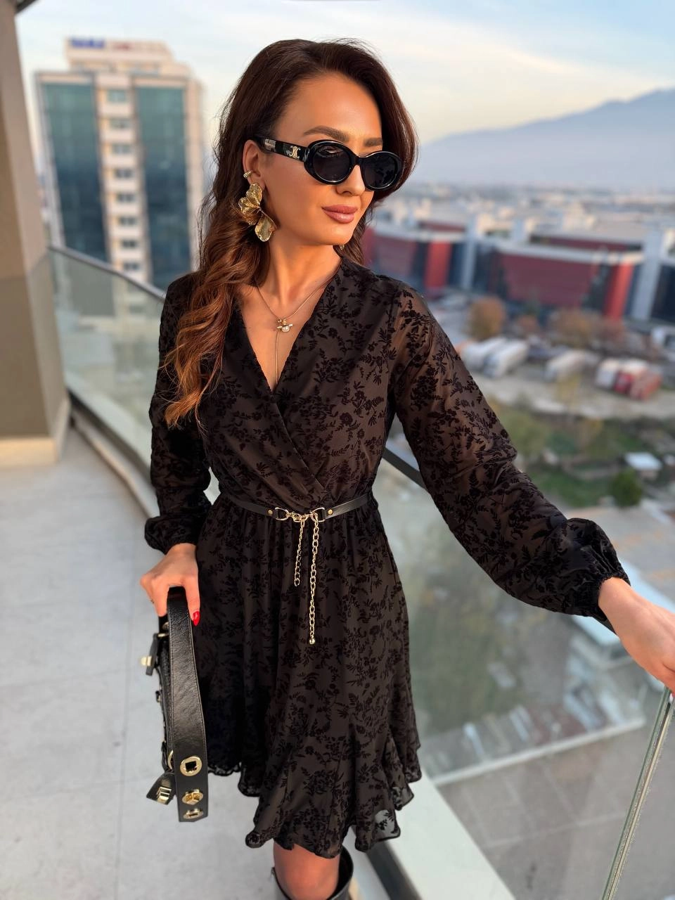 Siyah%20Kemeri%20Flok%20Baskılı%20Lüks%20Kalite%20Astarlı%20Şifon%20Elbise