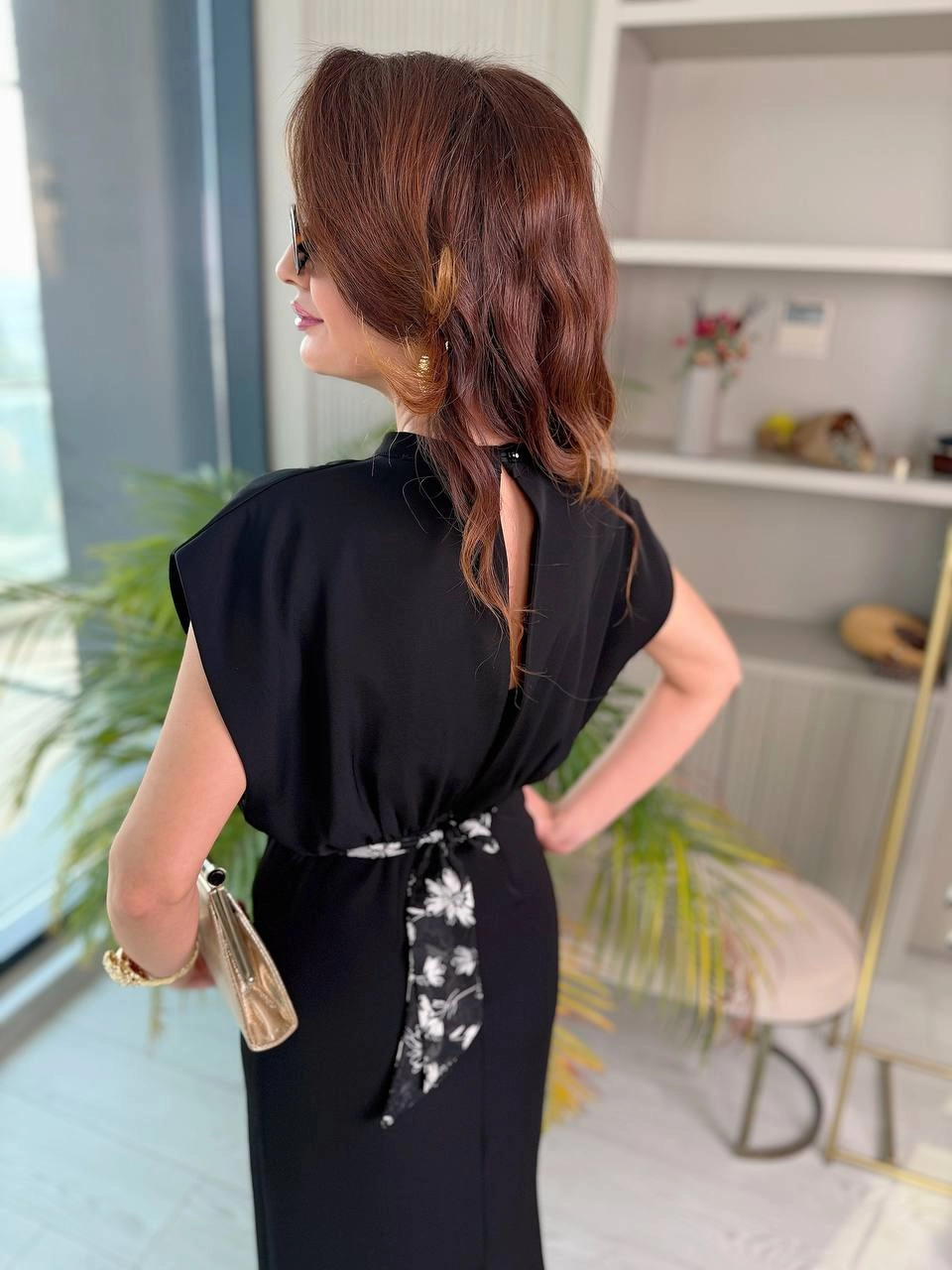 Siyah%20Kuşak%20Detaylı%20Double%20İpekli%20Krep%20Kumaş%20Uzun%20Elbise