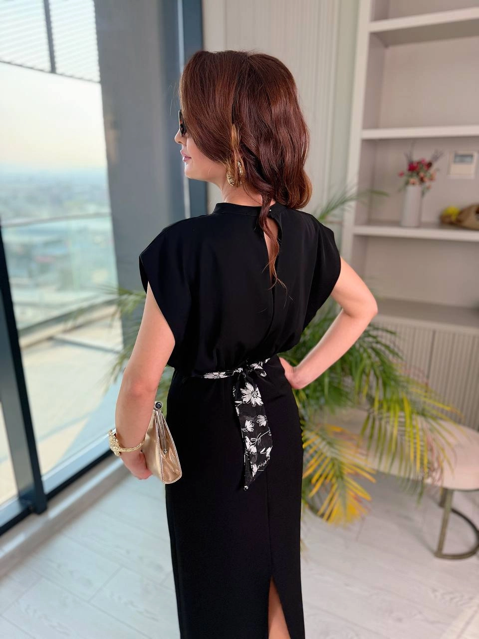 Siyah%20Kuşak%20Detaylı%20Double%20İpekli%20Krep%20Kumaş%20Uzun%20Elbise