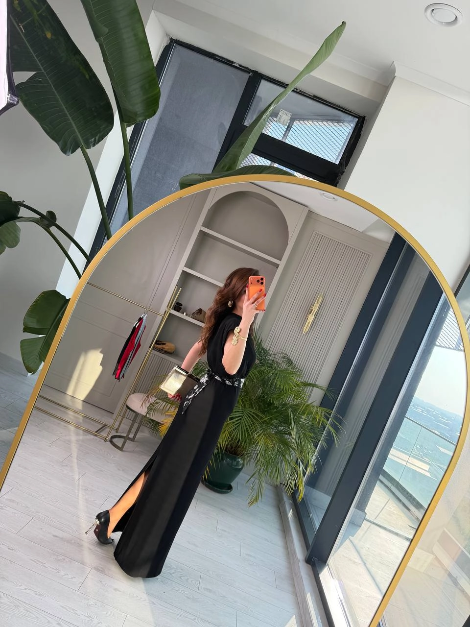 Siyah%20Kuşak%20Detaylı%20Double%20İpekli%20Krep%20Kumaş%20Uzun%20Elbise