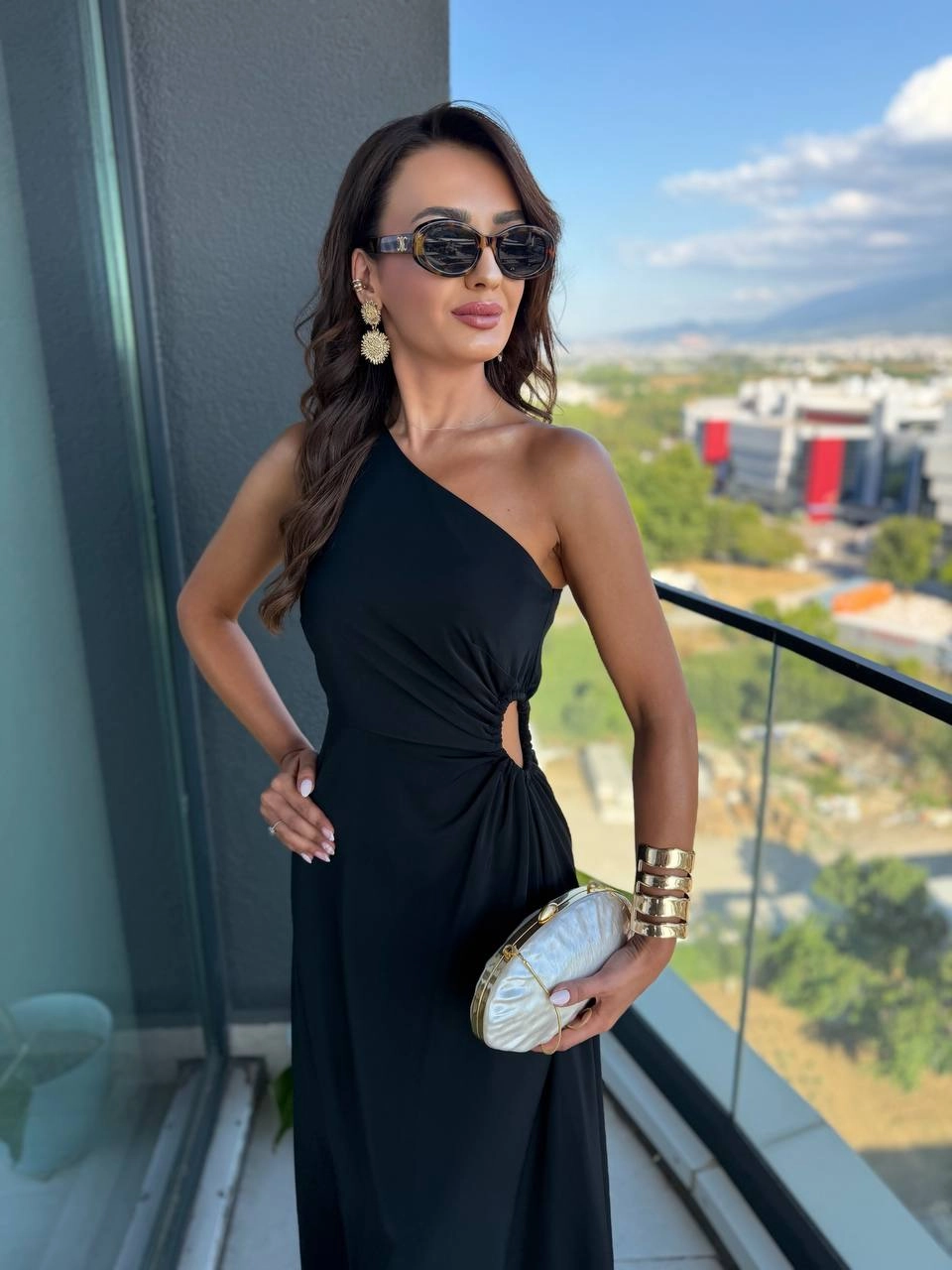 Siyah%20Bel%20Pencereli%20Dubai%20Saten%20Kumaş%20Elbise