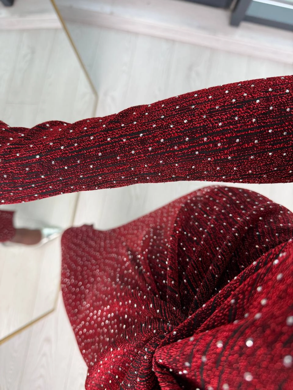 Bordo%20Bel%20Düğümlü%20Kruvaze%20Yaka%20Minimal%20Taşlı%20Likralı%20Elbise