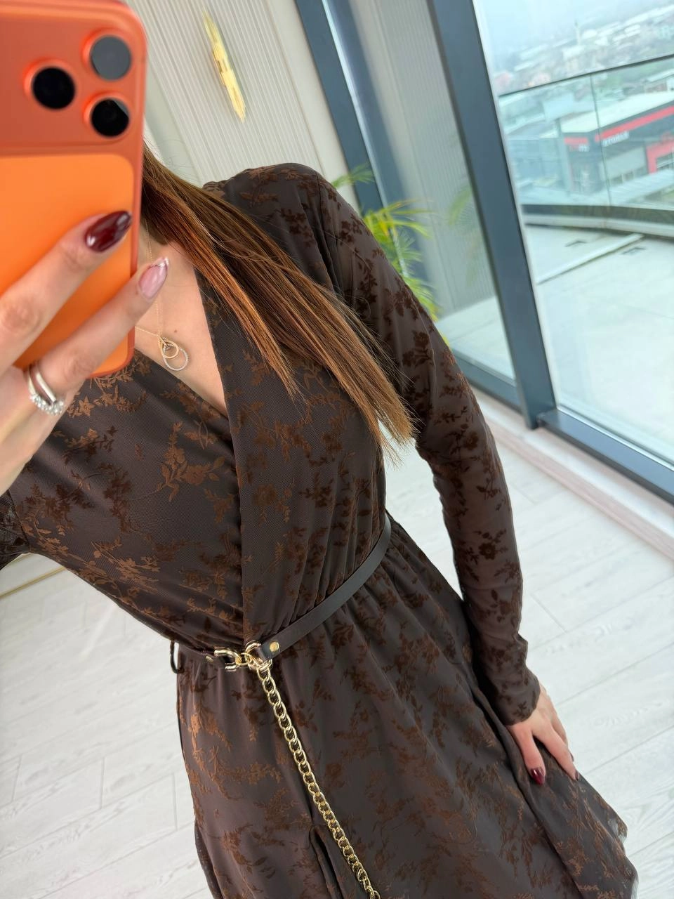 Kahverengi%20Kemerli%20Flok%20Baskı%20Elbise