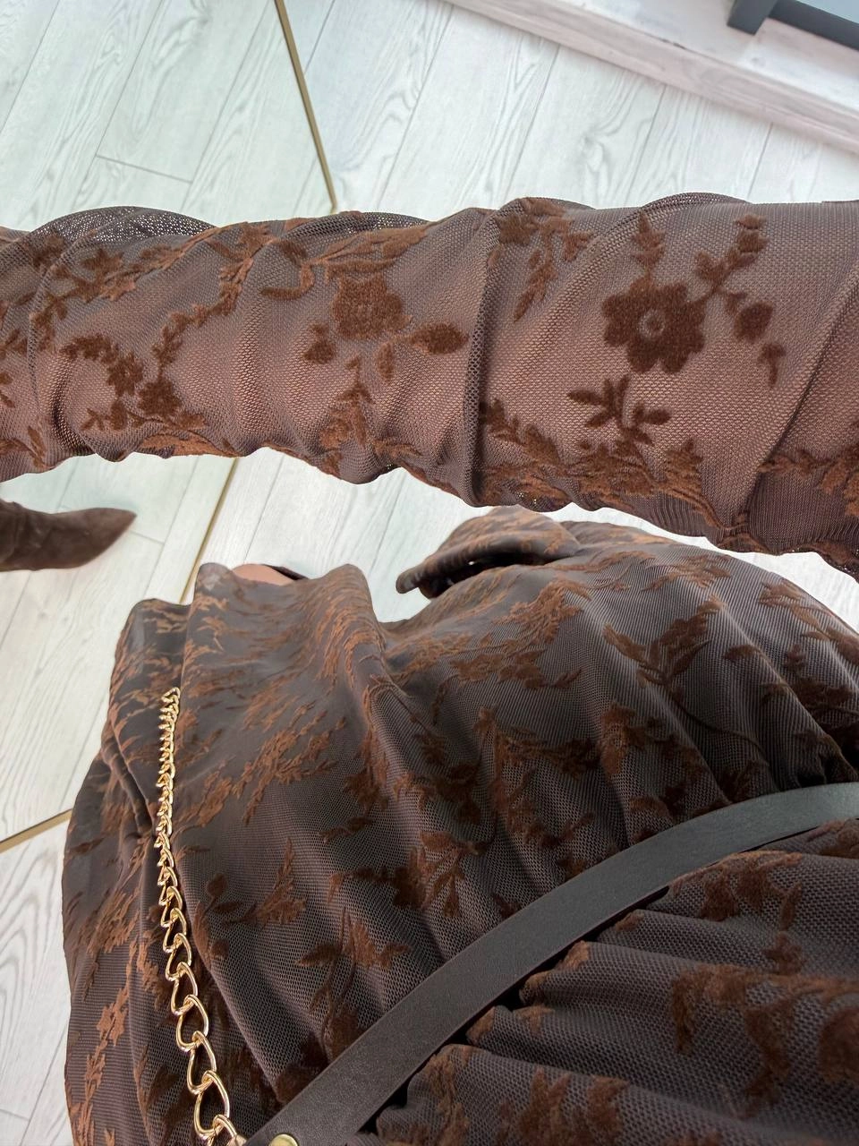 Kahverengi%20Kemerli%20Flok%20Baskı%20Elbise