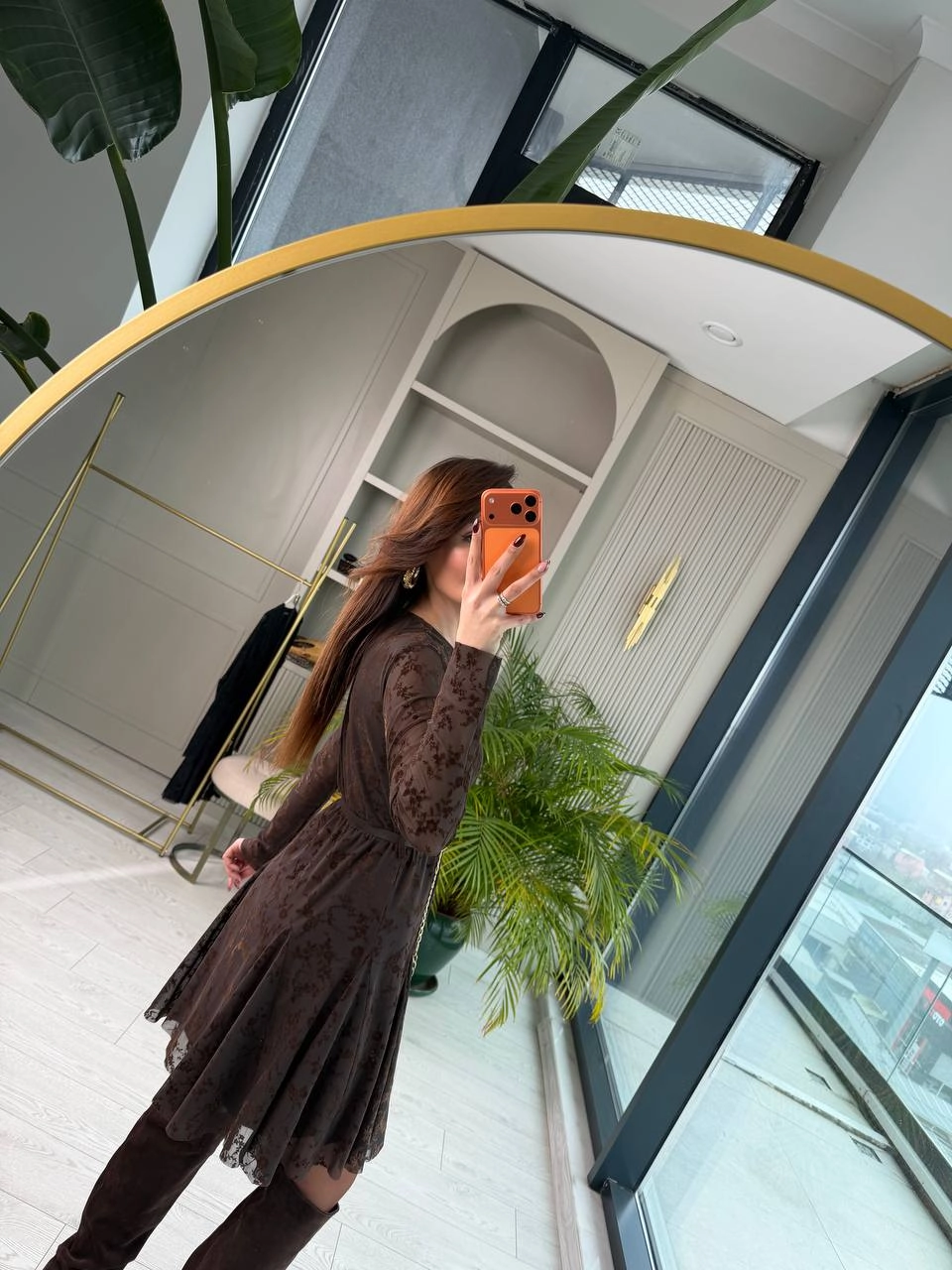 Kahverengi%20Kemerli%20Flok%20Baskı%20Elbise