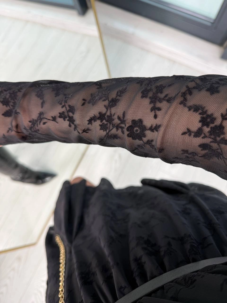 Siyah%20Kemerli%20Flok%20Baskı%20Elbise