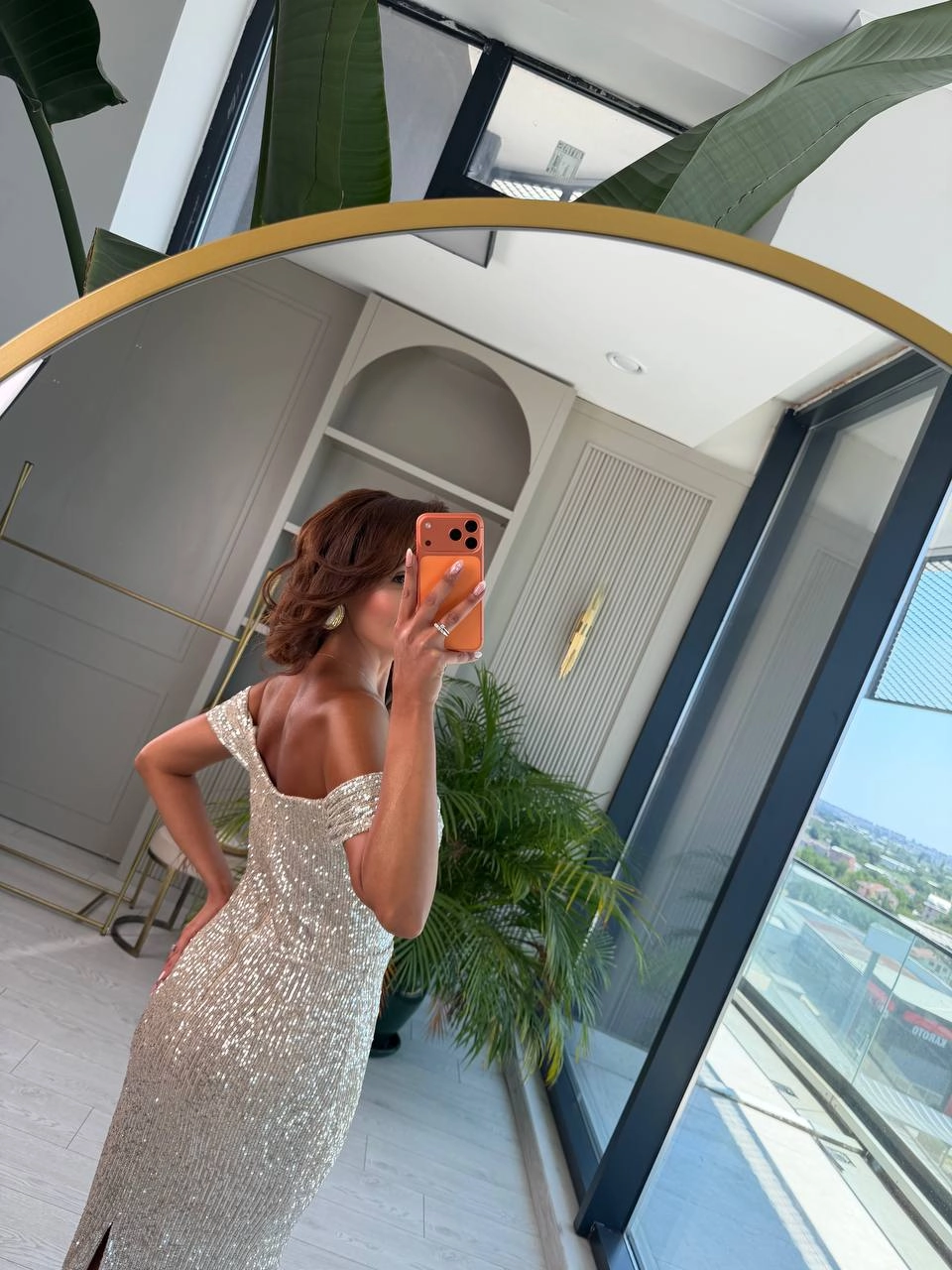 Gold%20Bej%20Astarlı%20Göğüs%20Kulplu%20Lüks%20Payet%20Abiye%20Elbise