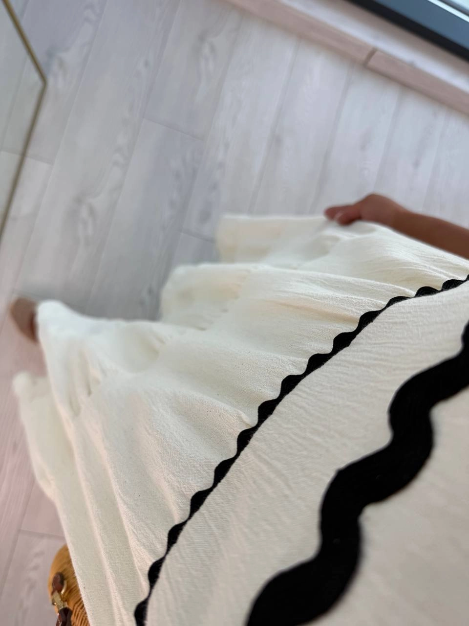 Natural%20Bej%20Şerit%20Detaylı%20Astarlı%20Keten%20Elbise