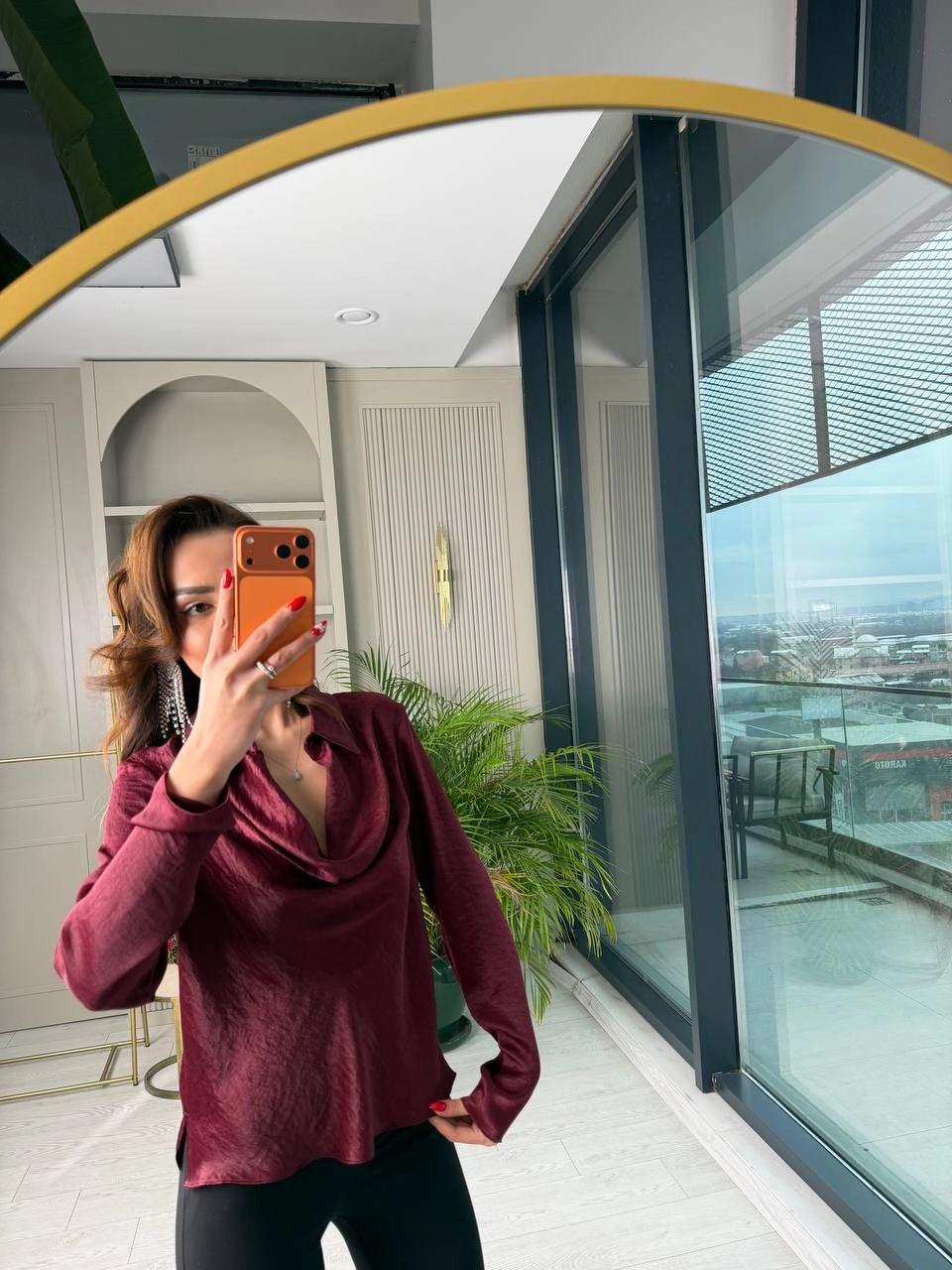 Bordo%20Degaje%20Ve%20Düğme%20Yakalı%20Bluz