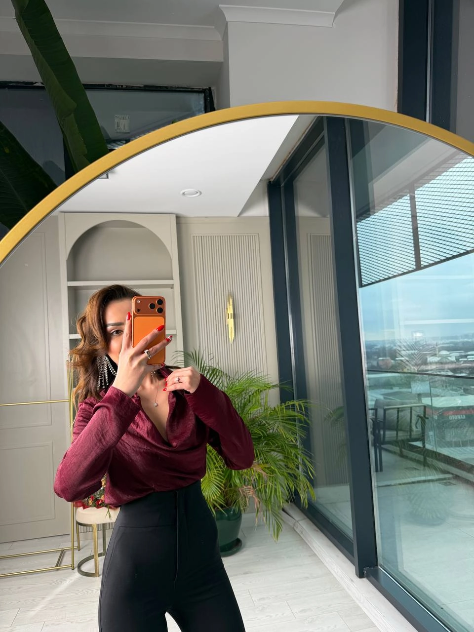 Bordo%20Degaje%20Ve%20Düğme%20Yakalı%20Bluz