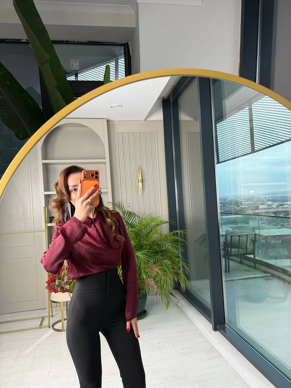 Bordo%20Degaje%20Ve%20Düğme%20Yakalı%20Bluz