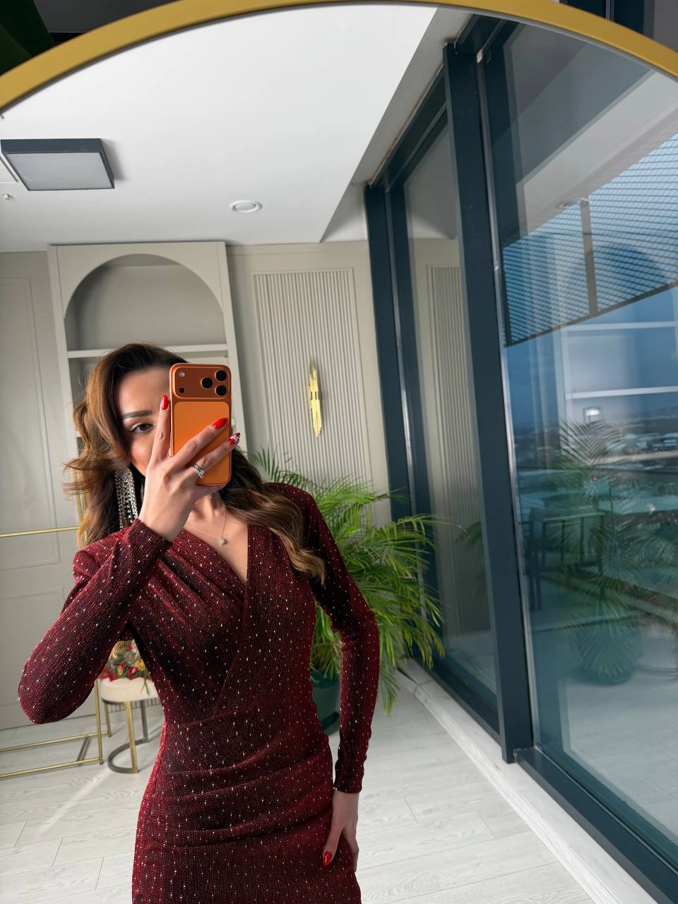 Bordo%20Minimal%20Taşlı%20Likralı%20Mini%20Elbise