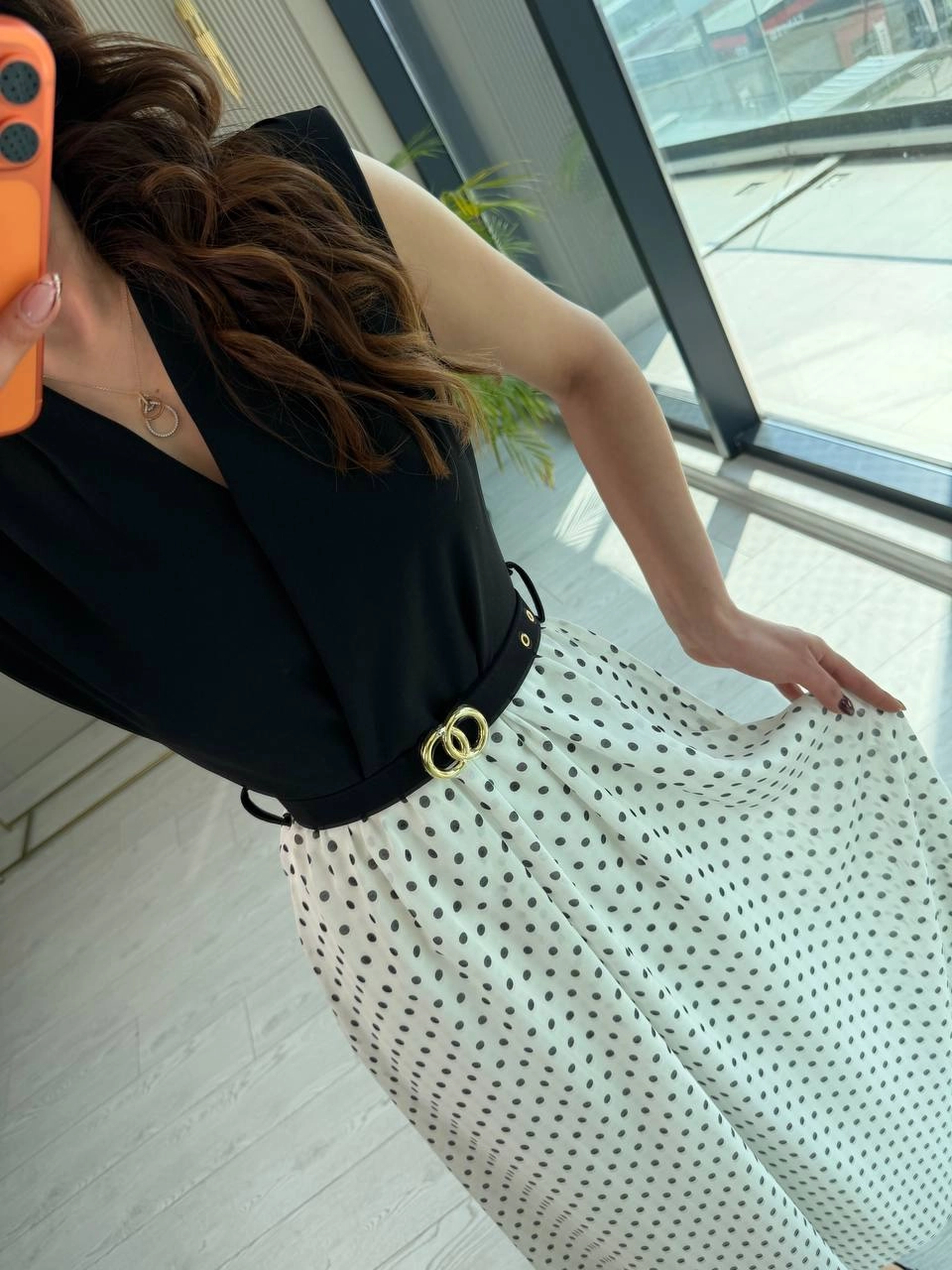 Ekru%20Siyah%20Puantiye%20Desen%20Astarlı%20Kemerli%20Elbise