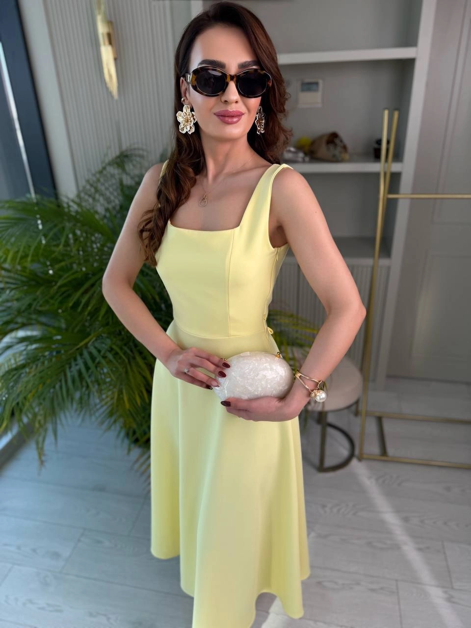 Sarı%20Kuşak%20Detaylı%20Double%20Krep%20Kumaş%20Çan%20Elbise