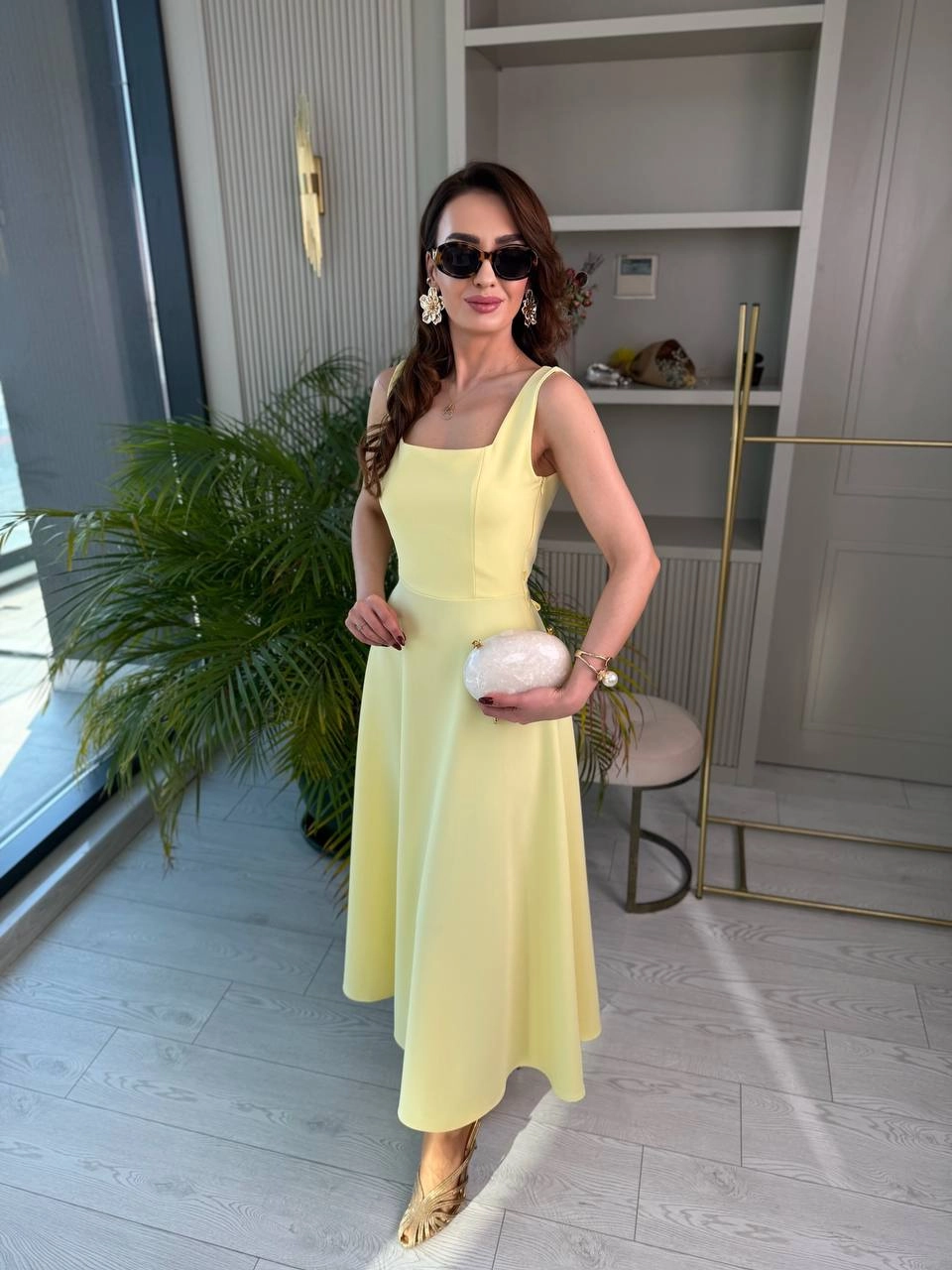 Sarı%20Kuşak%20Detaylı%20Double%20Krep%20Kumaş%20Çan%20Elbise