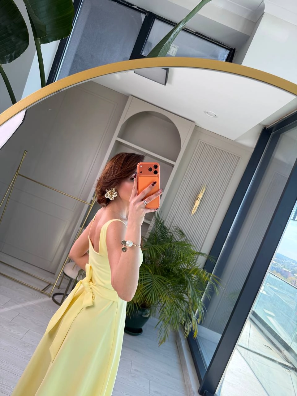 Sarı%20Kuşak%20Detaylı%20Double%20Krep%20Kumaş%20Çan%20Elbise