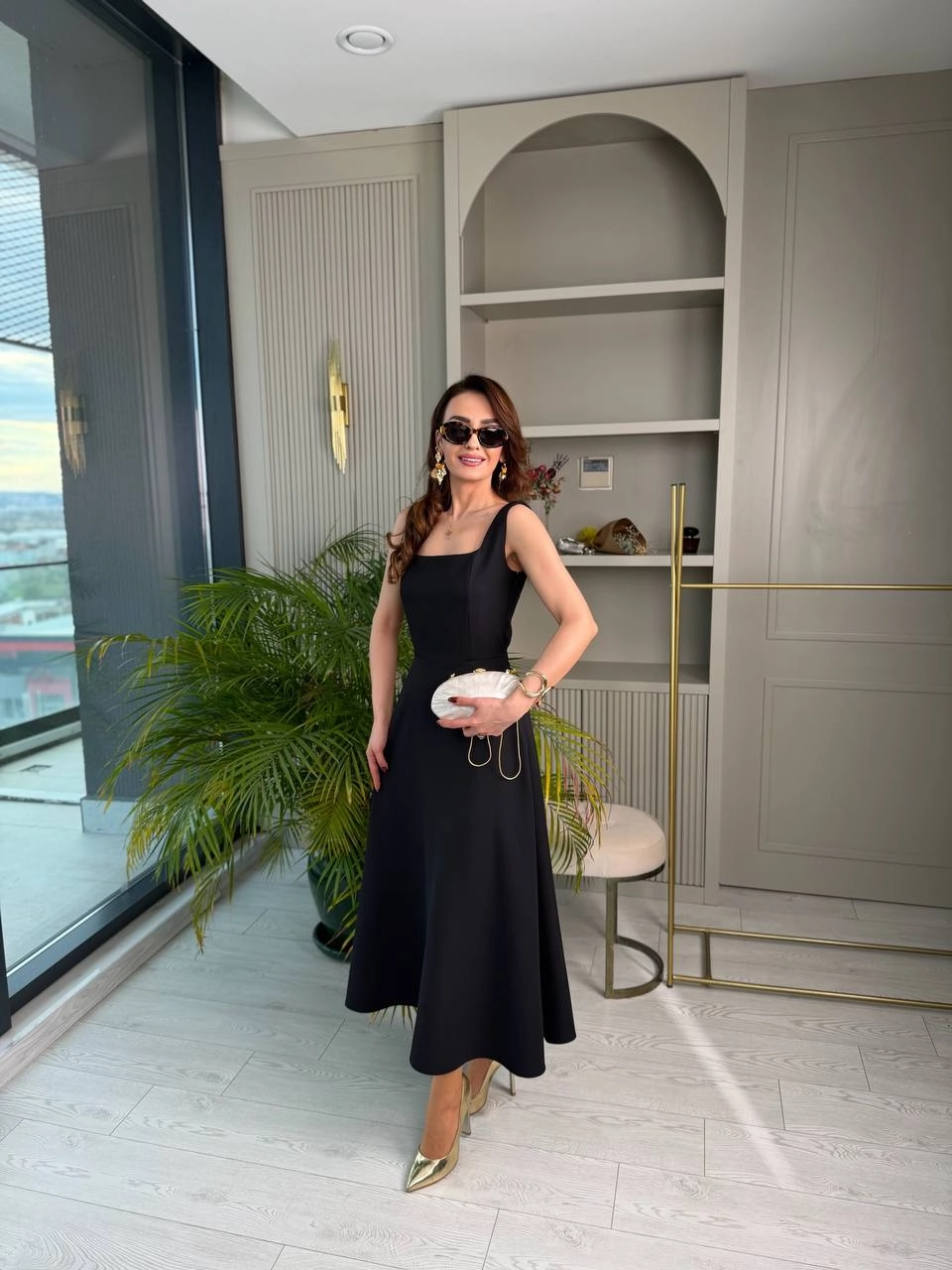 Siyah%20Kuşak%20Detaylı%20Double%20Krep%20Kumaş%20Çan%20Elbise