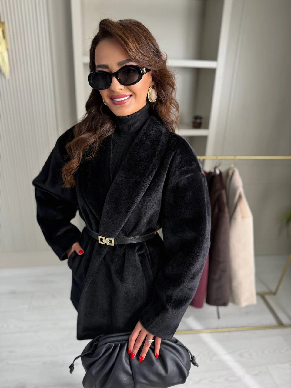 Siyah%20Kemerli%20Astarlı%20İthal%20Kürk%20Dokulu%20Ceket