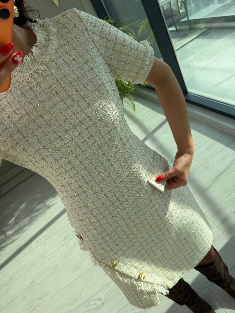 Ekru%20Eteği%20Düğme%20Detaylı%20Premium%20Seri%20Tuvid%20Elbise