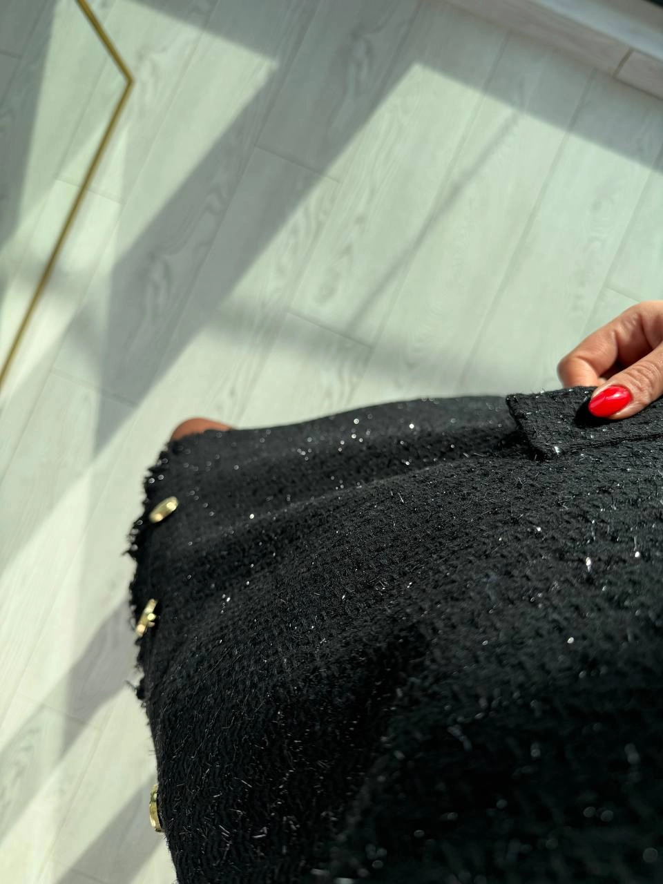 Siyah%20Eteği%20Düğme%20Detaylı%20Premium%20Seri%20Tuvid%20Elbise