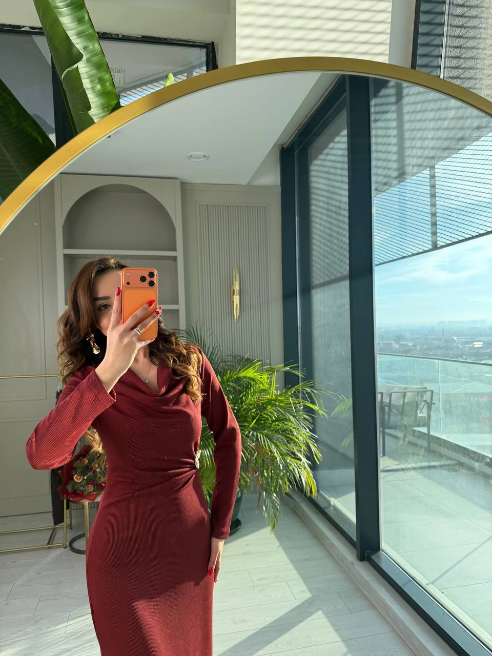 Bordo%20Fitilli%20Broşlu%20Likralı%20Tok%20Kaşkorse%20Kumaş%20Degaje%20Elbise