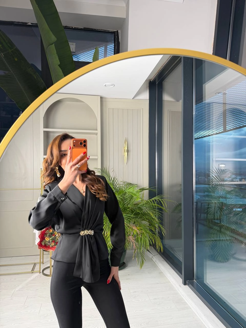 Siyah%20Lüks%20Kalite%20Bel%20Detay%20Tok%20Saten%20Bluz