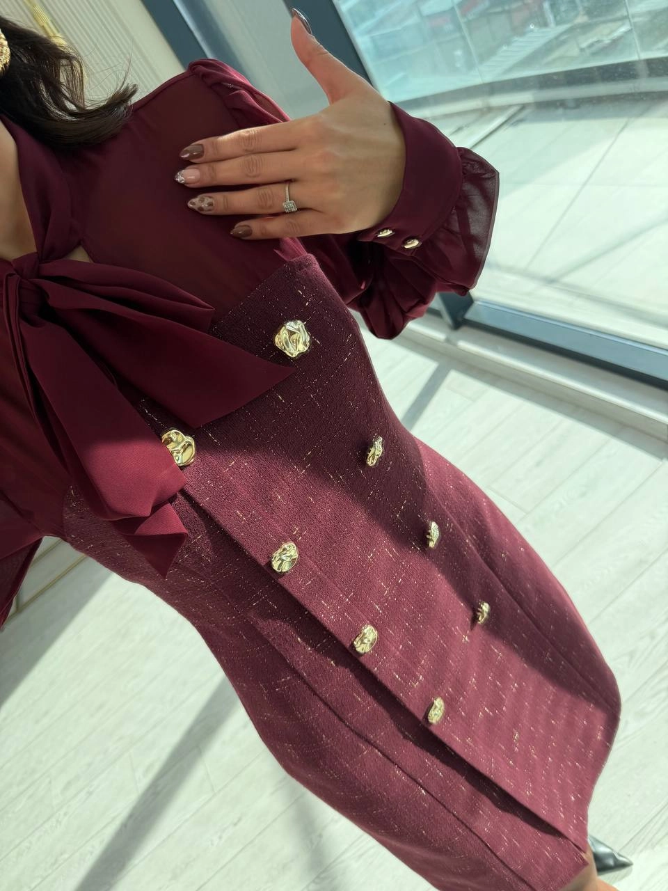 Tasarım%20Bordo%20Şifon%20Detaylı%20Astarlı%20Tuvid%20Elbise