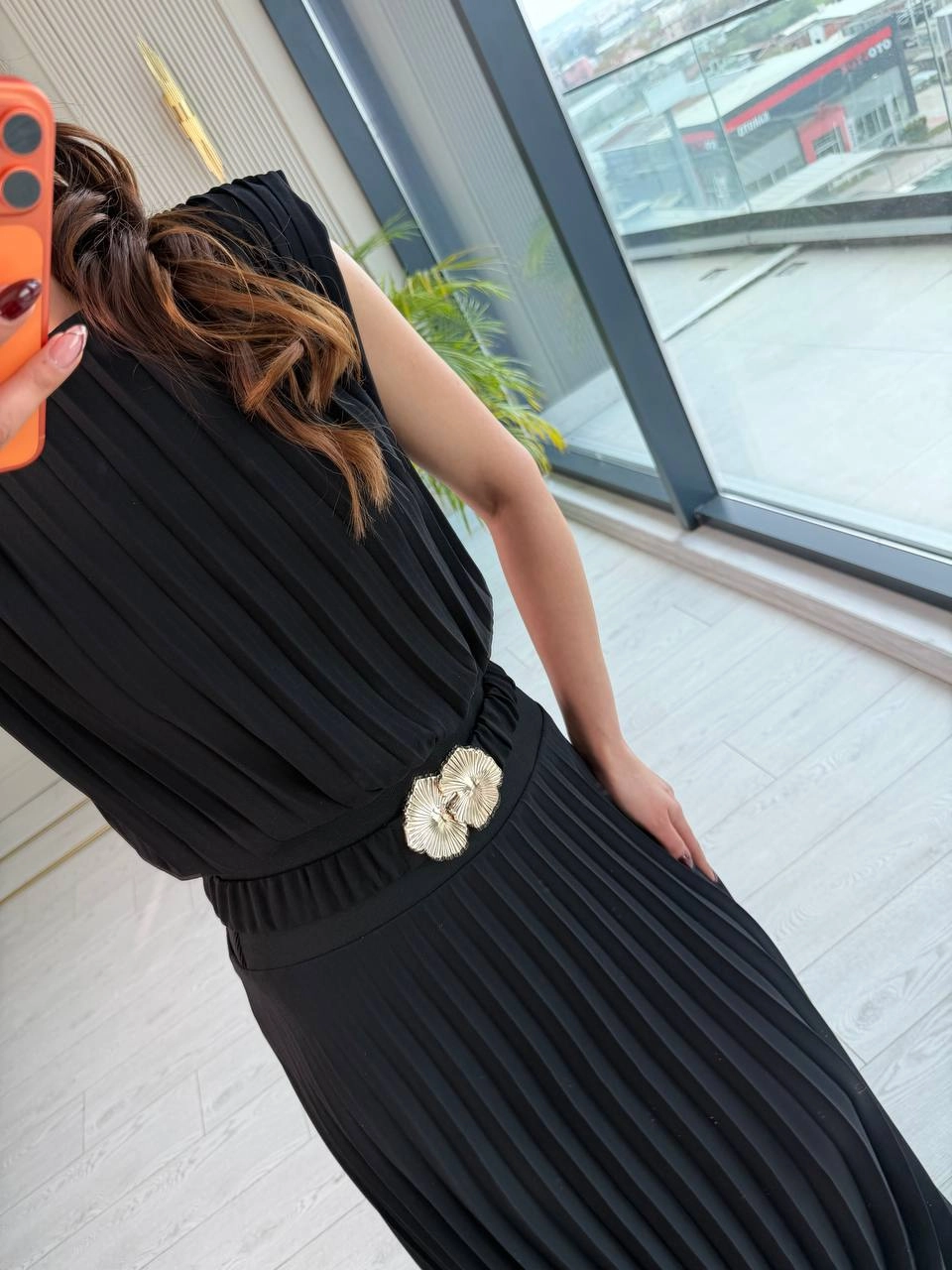 Siyah%20Zara%20Model%20Astarlı%20Tok%20Krep%20Kumaş%20Piliseli%20Elbise