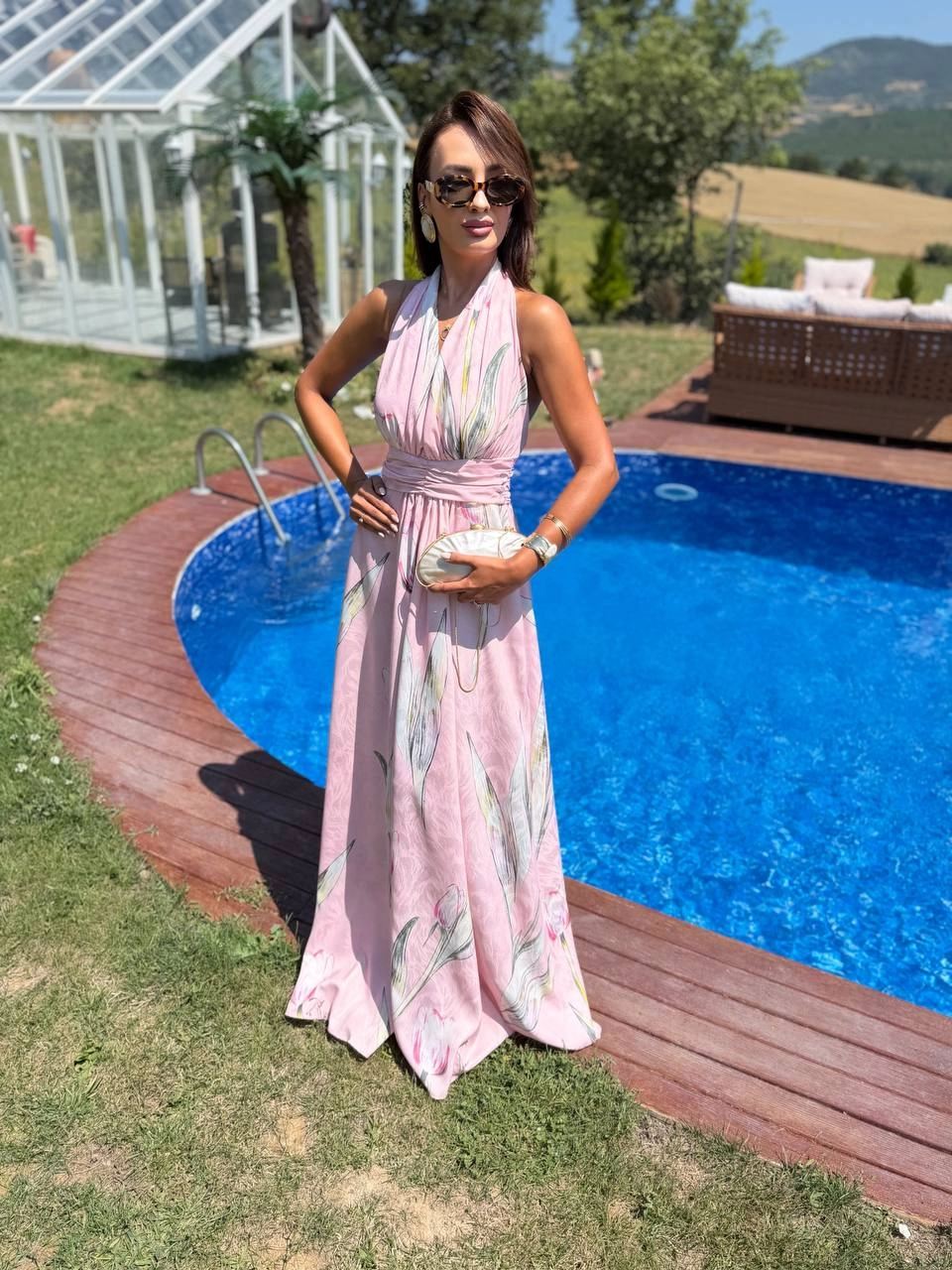 Pembe%20Desenli%20Dubai%20Saten%20Kumaş%20Maxi%20Boy%20Elbise