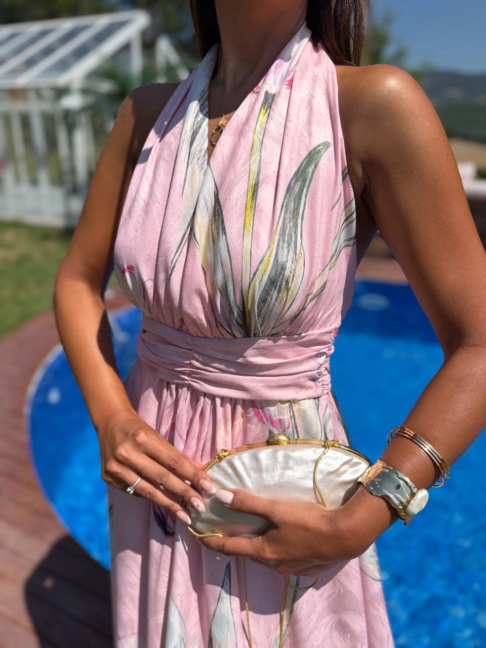 Pembe%20Desenli%20Dubai%20Saten%20Kumaş%20Maxi%20Boy%20Elbise