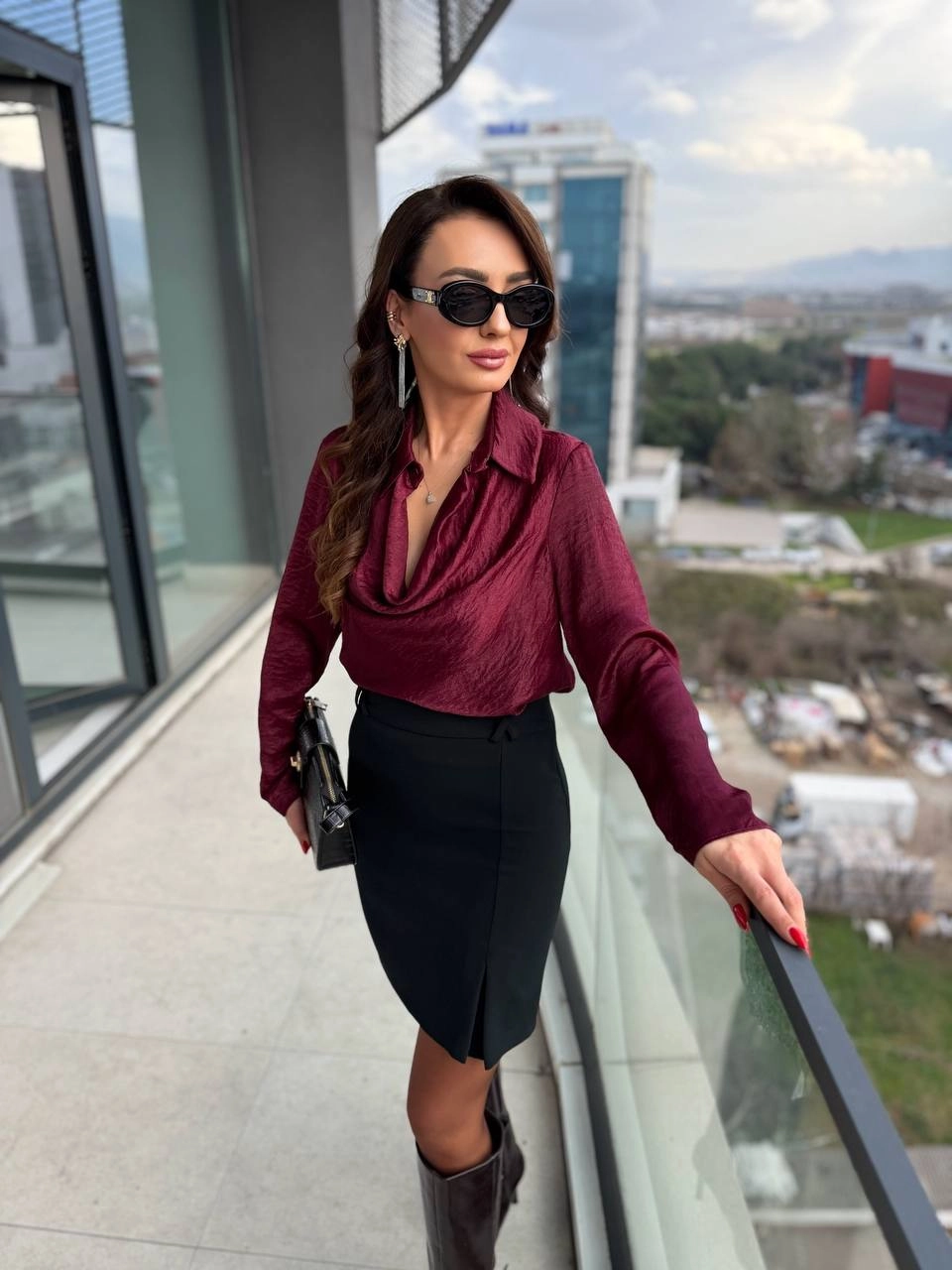 Siyah%20Double%20Atlas%20Kumaş%20Korsajlı%20Etek