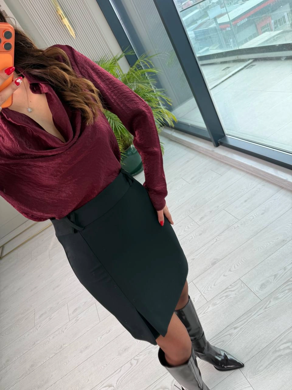 Siyah%20Double%20Atlas%20Kumaş%20Korsajlı%20Etek